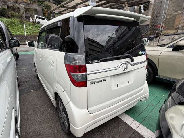 2010 Honda Zest – thumbnail 2