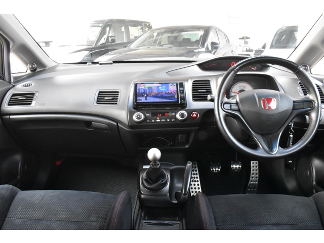2010 Honda Civic Type R – thumbnail 3
