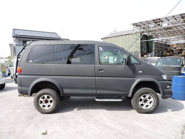 2006 Mitsubishi Delica Space Gear – thumbnail 4
