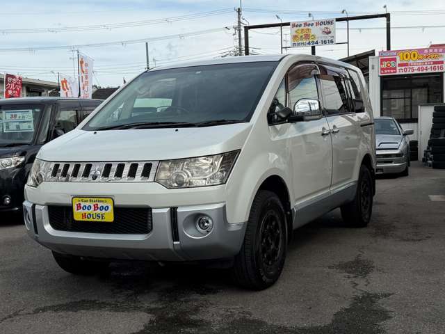 2008 Mitsubishi Delica D:5 – thumbnail 2