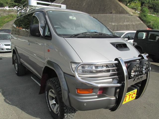 1999 Mitsubishi Delica Space Gear
