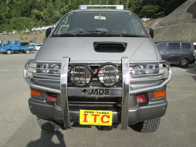 1999 Mitsubishi Delica Space Gear – thumbnail 3