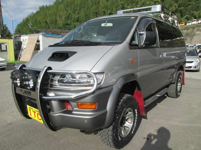 1999 Mitsubishi Delica Space Gear – thumbnail 4