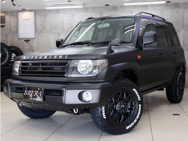 2004 Mitsubishi Pajero iO – thumbnail 3