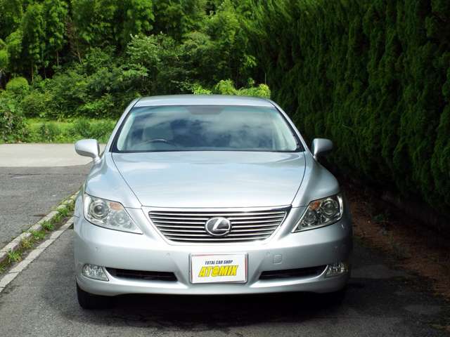 2007 Lexus LS – thumbnail 2