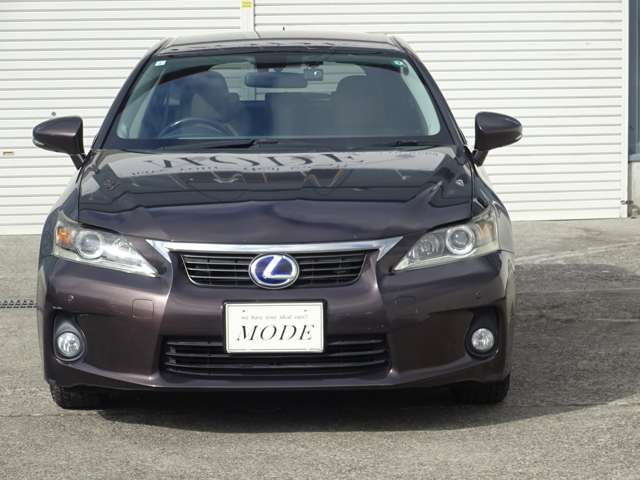 2011 Lexus CT – thumbnail 2