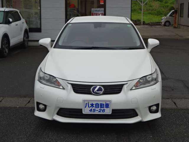 2011 Lexus CT – thumbnail 2