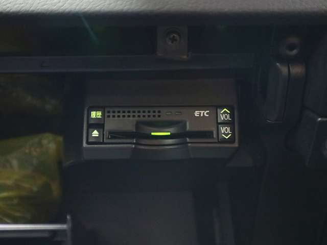 2011 Lexus CT – thumbnail 3