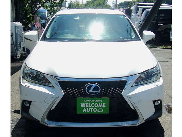 2011 Lexus CT – thumbnail 2