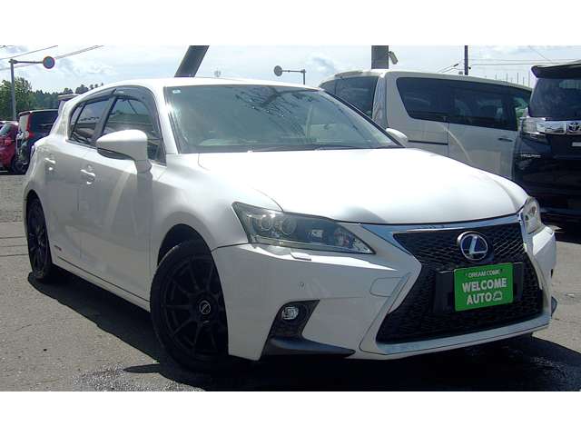 2011 Lexus CT – thumbnail 3
