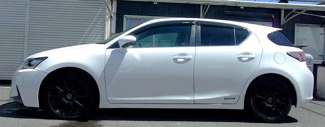 2011 Lexus CT – thumbnail 4