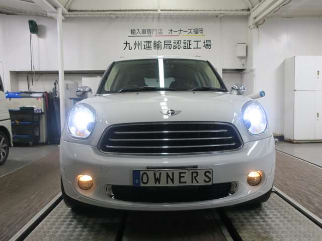 2011 MINI MINI Crossover – thumbnail 2