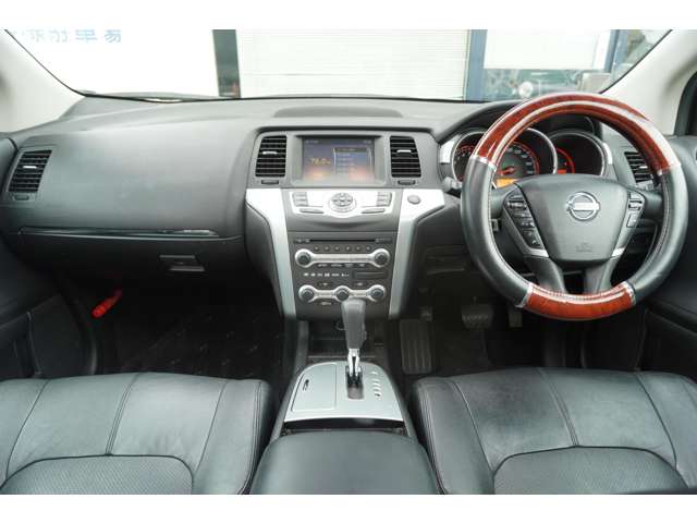 2010 Nissan Murano – thumbnail 2