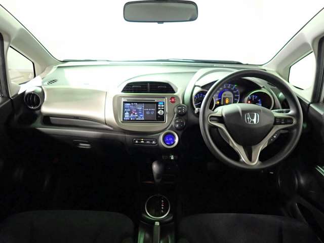 2011 Honda Fit Hybrid – thumbnail 4