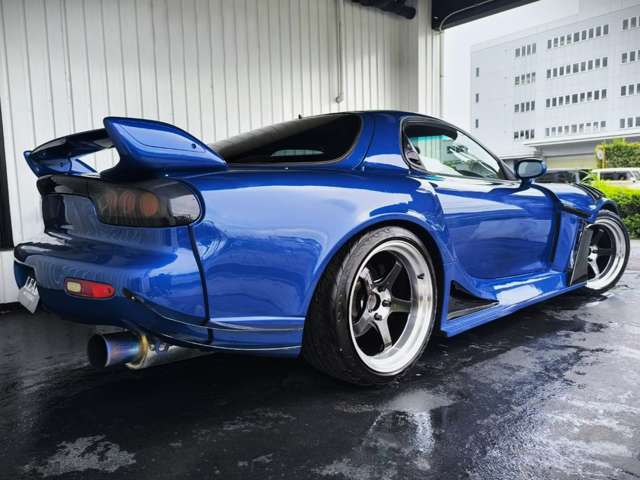 2001 Mazda RX-7 – thumbnail 2