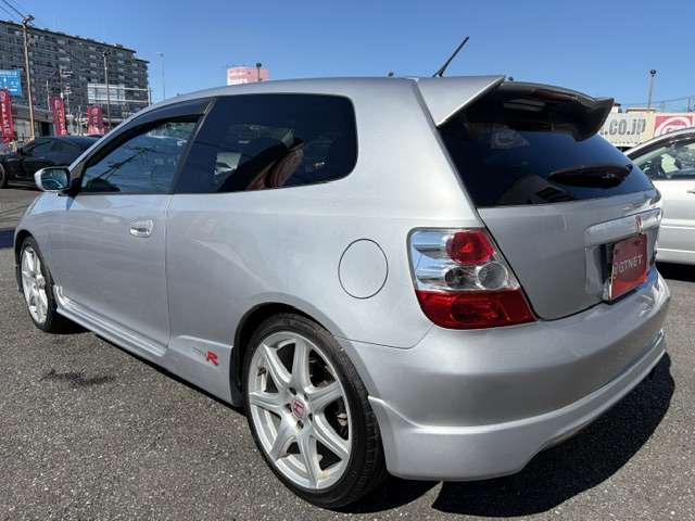 2005 Honda Civic Type R – thumbnail 4