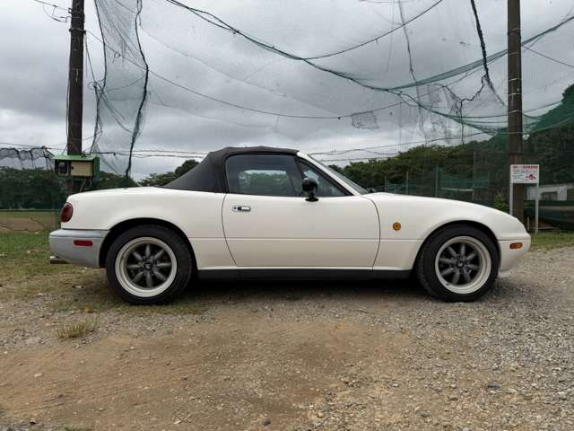 1990 Mazda Roadster – thumbnail 3