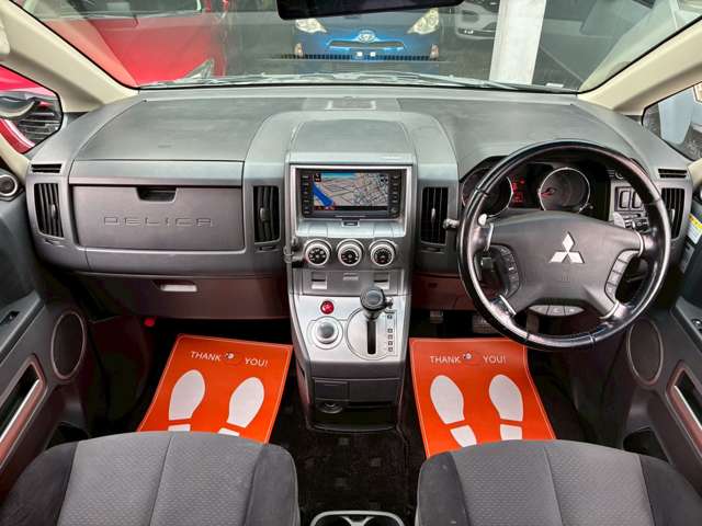 2007 Mitsubishi Delica D:5 – thumbnail 2