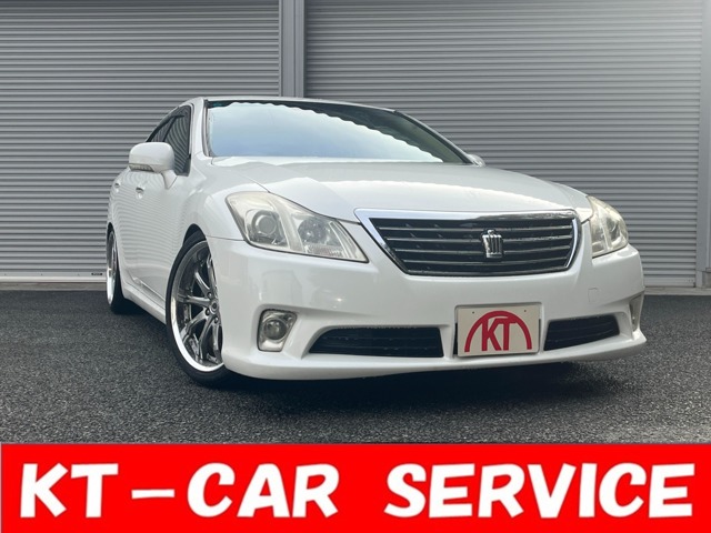 2010 Toyota Crown Royal