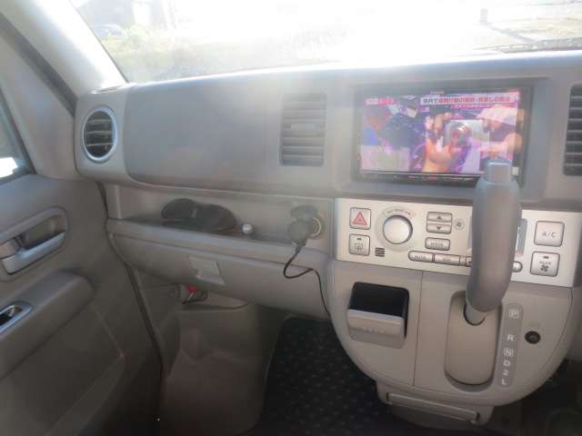 2011 Suzuki Every Wagon – thumbnail 4