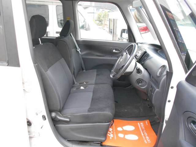 2011 Daihatsu Tanto – thumbnail 4