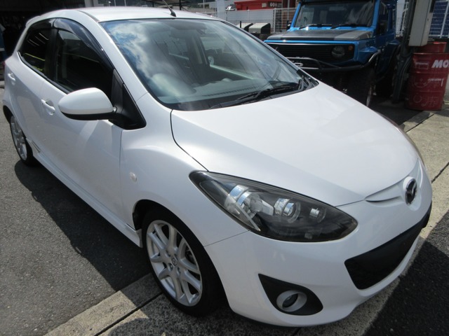 2011 Mazda Demio