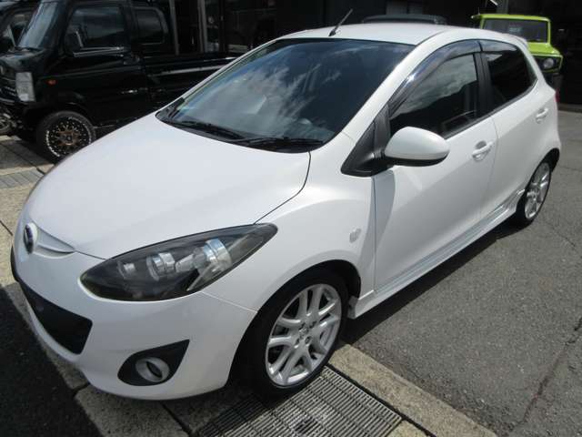 2011 Mazda Demio – thumbnail 4