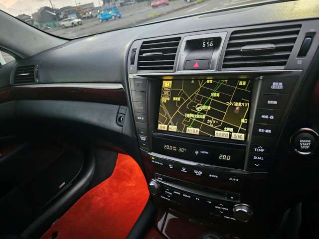 2011 Lexus LS – thumbnail 3