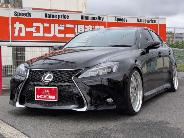 2011 Lexus IS – thumbnail 2