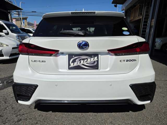 2011 Lexus CT – thumbnail 4