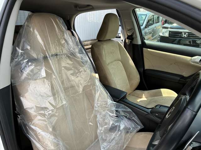 2011 Lexus CT – thumbnail 2