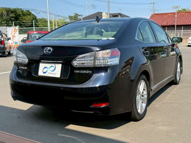 2010 Lexus HS – thumbnail 4