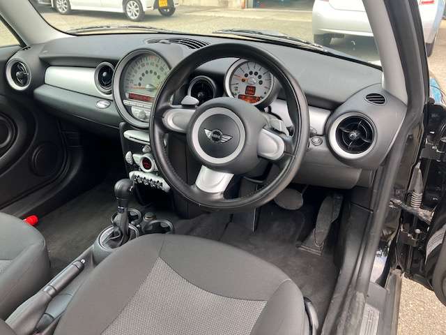 2010 MINI MINI Clubman – thumbnail 4