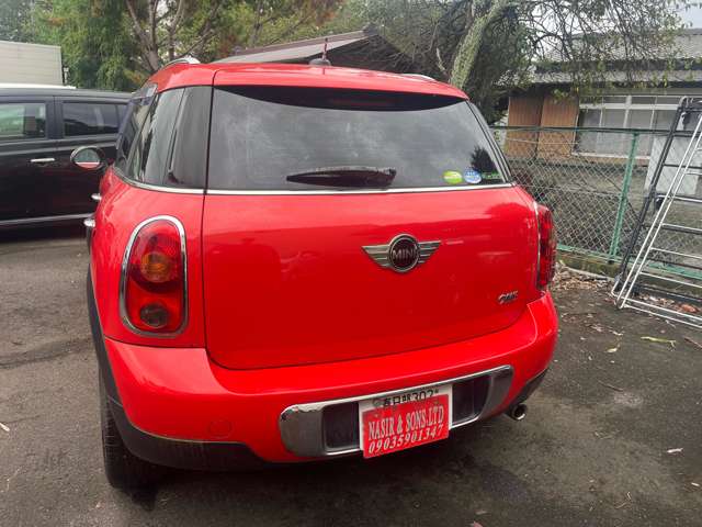 2011 MINI MINI Crossover – thumbnail 3