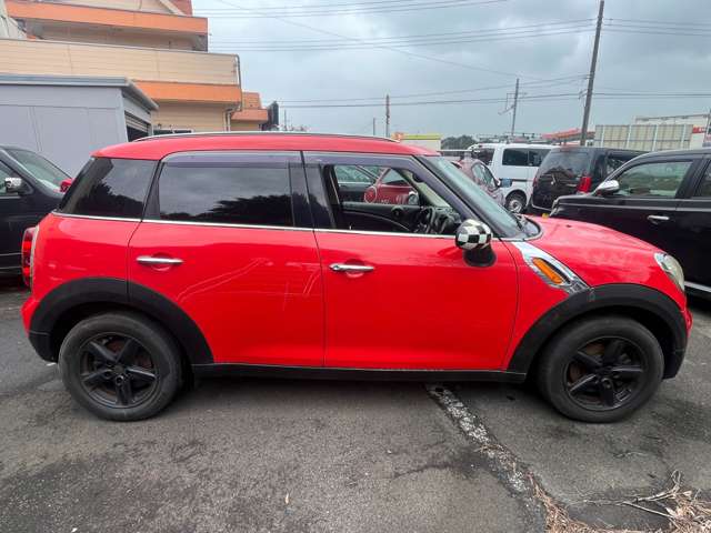 2011 MINI MINI Crossover – thumbnail 4