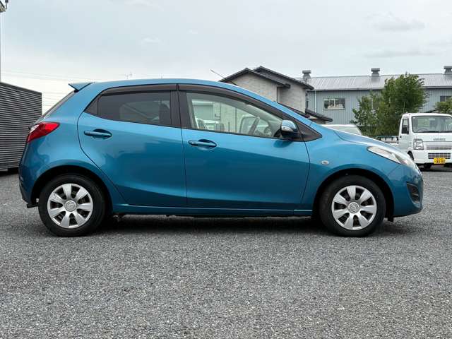 2011 Mazda Demio – thumbnail 4