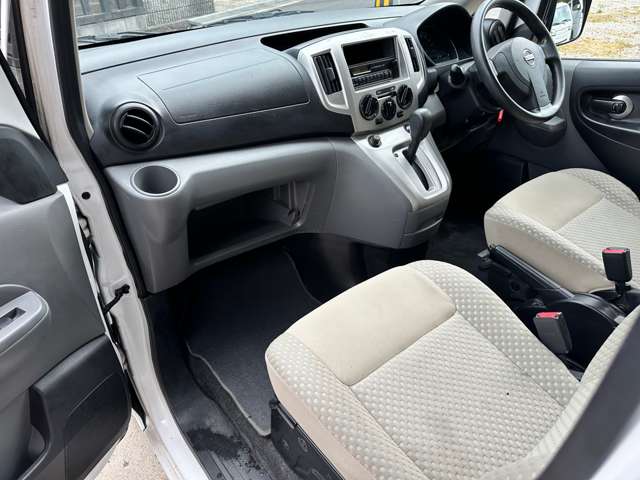 2011 Nissan NV200 Vanette – thumbnail 4