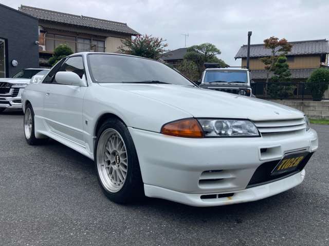 1994 Nissan Skyline GT-R – thumbnail 3