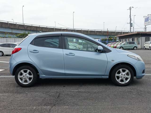 2008 Mazda Demio – thumbnail 4