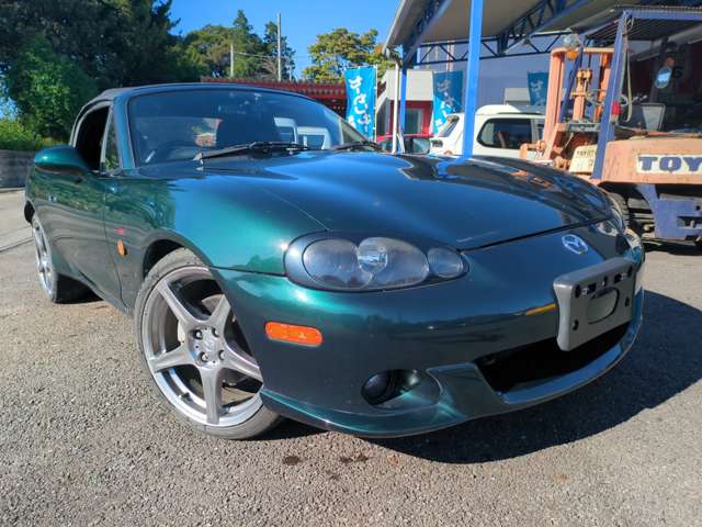 2004 Mazda Roadster – thumbnail 2