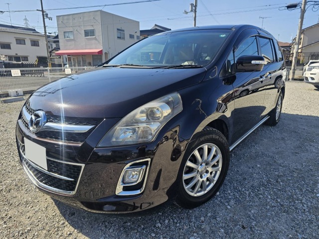 2011 Mazda MPV