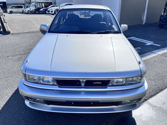 1990 Mitsubishi Galant – thumbnail 2