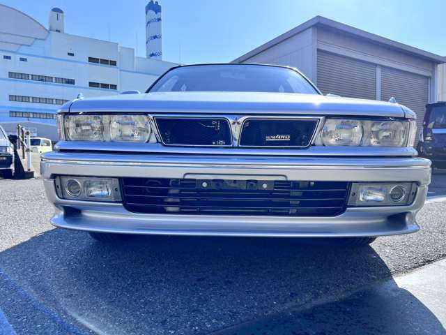 1990 Mitsubishi Galant – thumbnail 4