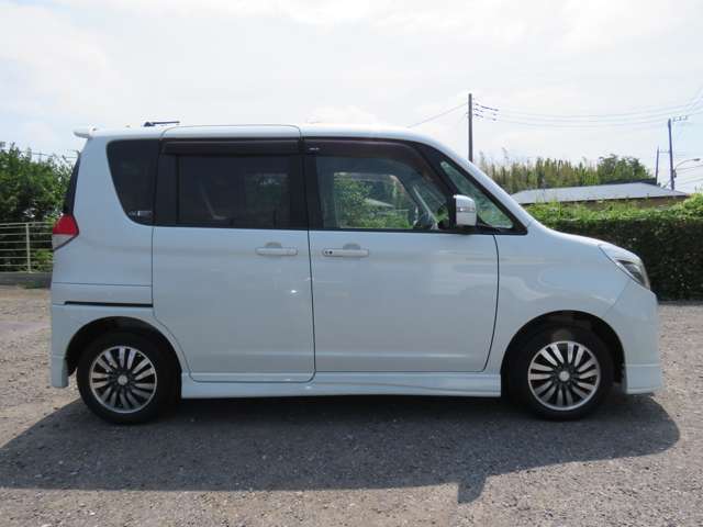 2011 Suzuki Solio – thumbnail 3