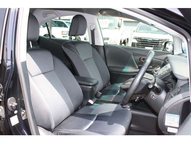 2011 Lexus HS – thumbnail 4