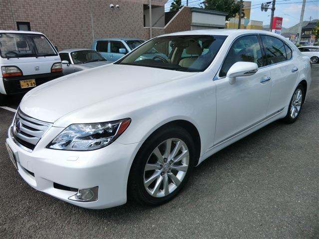 2010 Lexus LS Hybrid – thumbnail 4