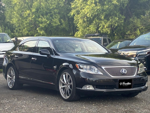 2008 Lexus LS Hybrid – thumbnail 3