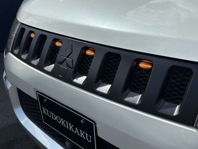 2011 Mitsubishi Delica D:5 – thumbnail 3