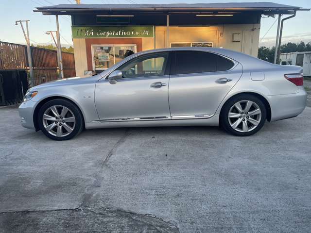 2008 Lexus LS Hybrid – thumbnail 3