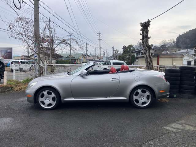 2010 Lexus SC – thumbnail 3